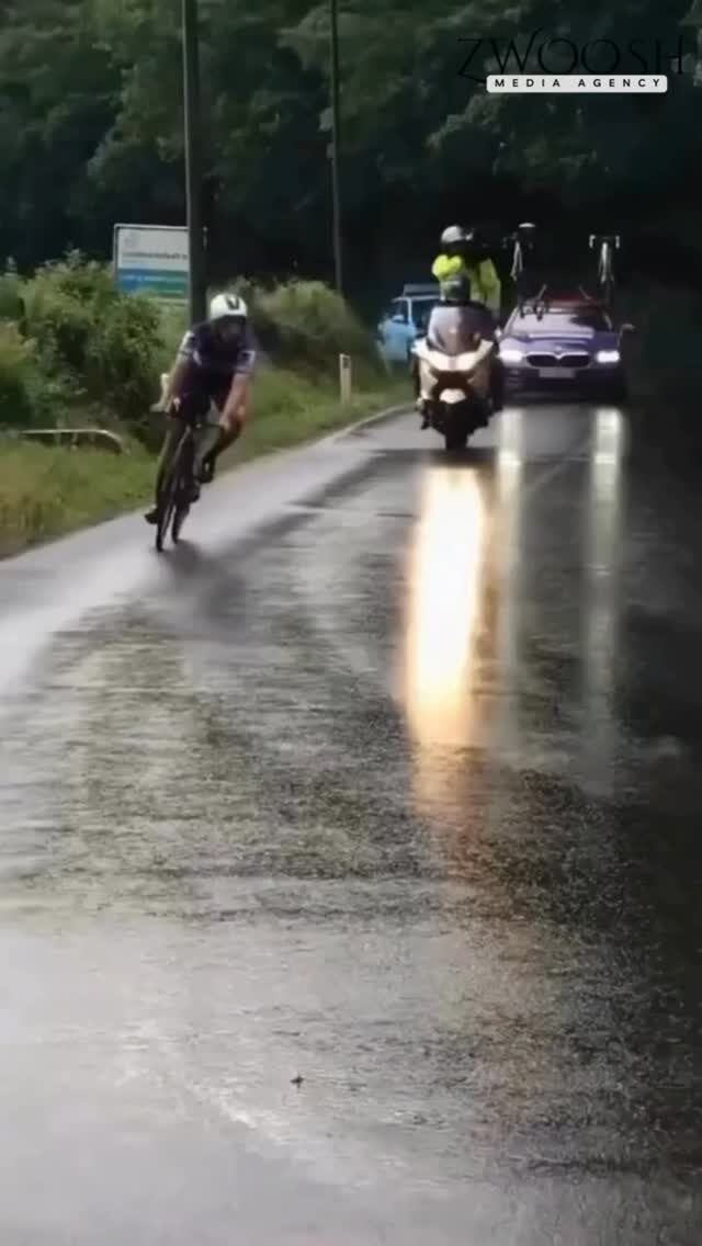 Instagram post from zwoosh.media. This post is in position 3.